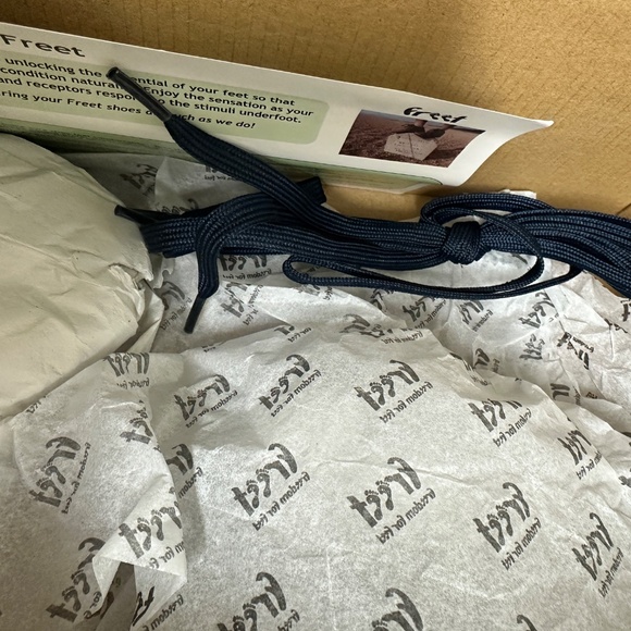 Freet Tanga Navy Sneakers EU41/ Womens 9 - Picture 4 of 10